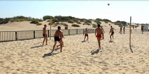 площадка для пляжного волейбола.jpg